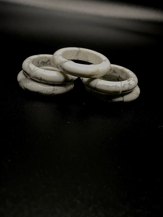 White marble stone rings